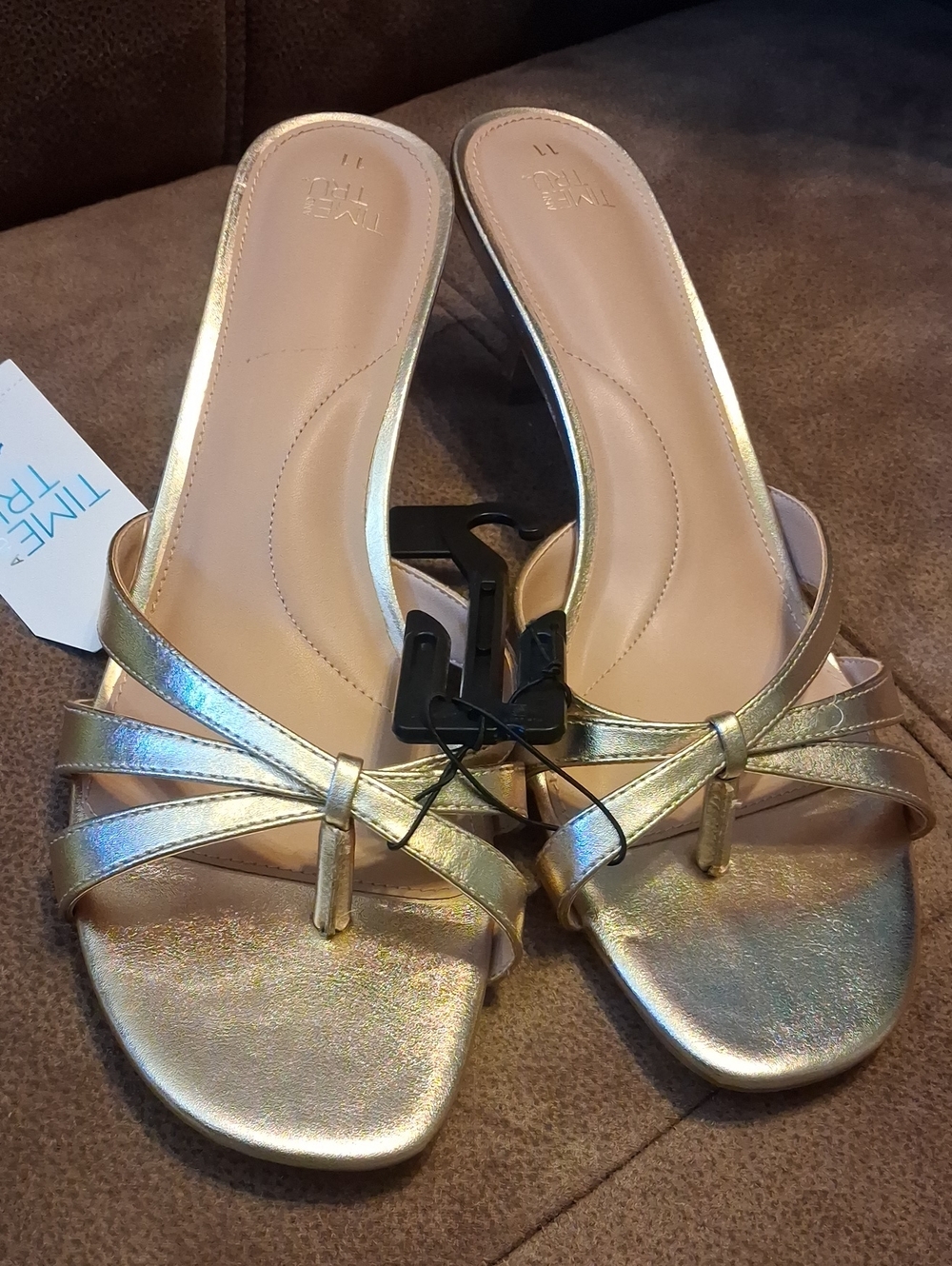 Time and Tru Gold Metallic Strappy Slide Kitten Heel Sandals - Women Size 11
